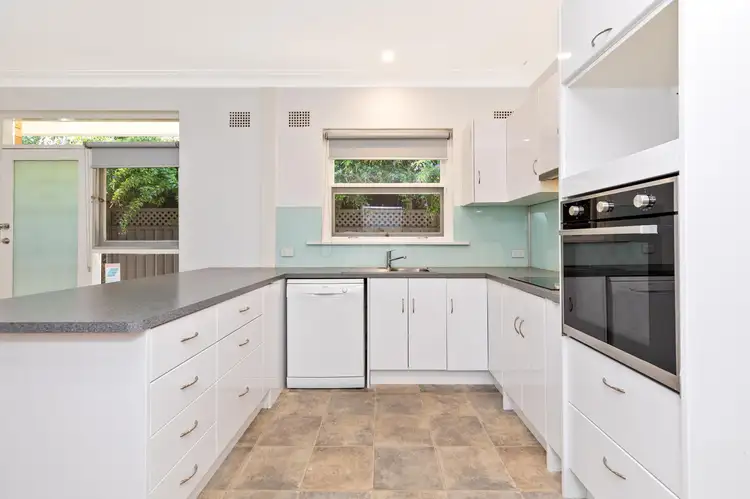 Main view of Homely house listing, 8 Russell Street, Tamworth NSW 2340