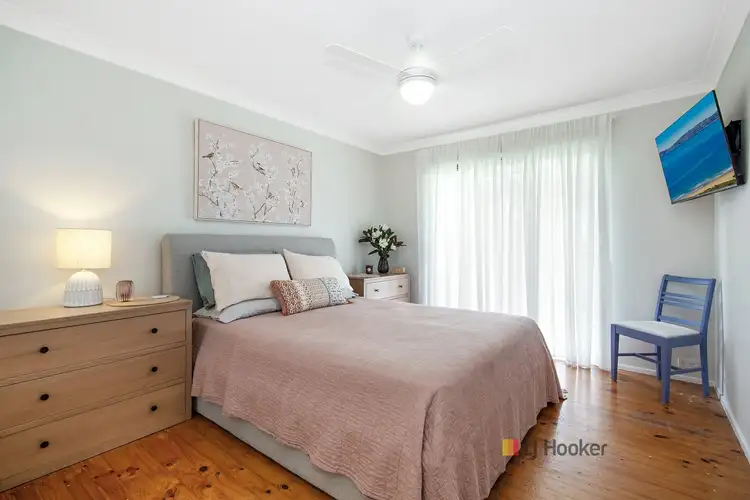 Fifth view of Homely house listing, 16 Wadalba Avenue, Lake Haven NSW 2263