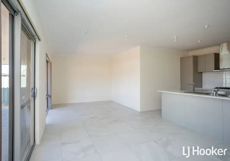 Sixth view of Homely house listing, 37 Mannikin Way, Maddington WA 6109