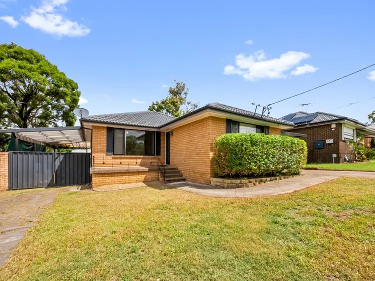 9 Little Street, Cambridge Park NSW 2747