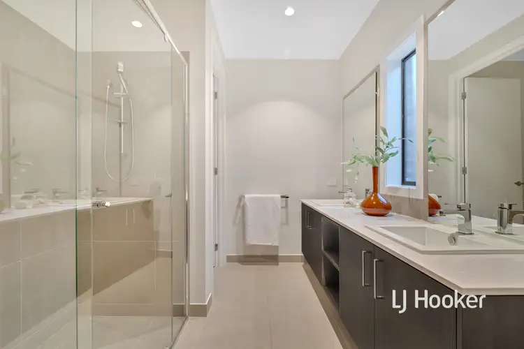 Fifth view of Homely house listing, 102 Grandvue Boulevard, Pakenham VIC 3810