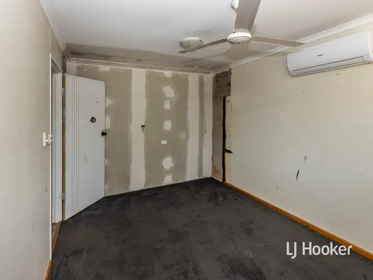 Sixth view of Homely semi-detached listing, 2/31 Spearwood Road, Sadadeen NT 870