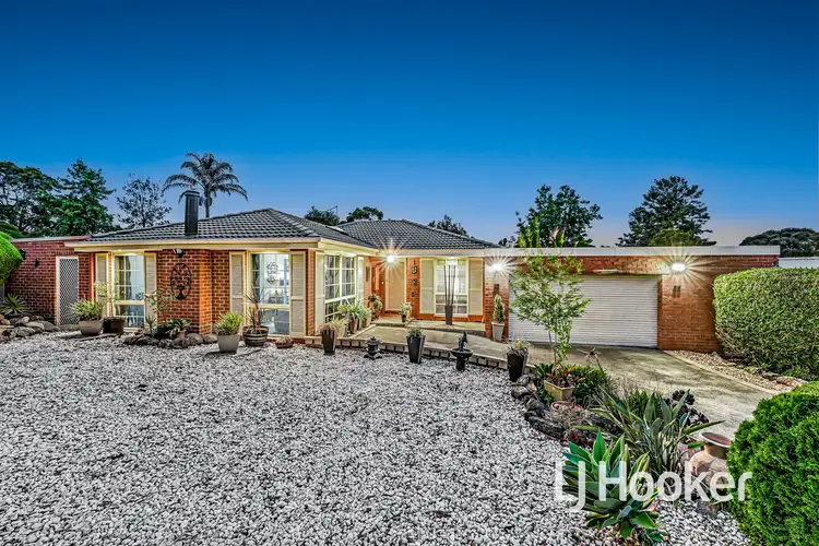 6 Robin Court, Pakenham VIC 3810