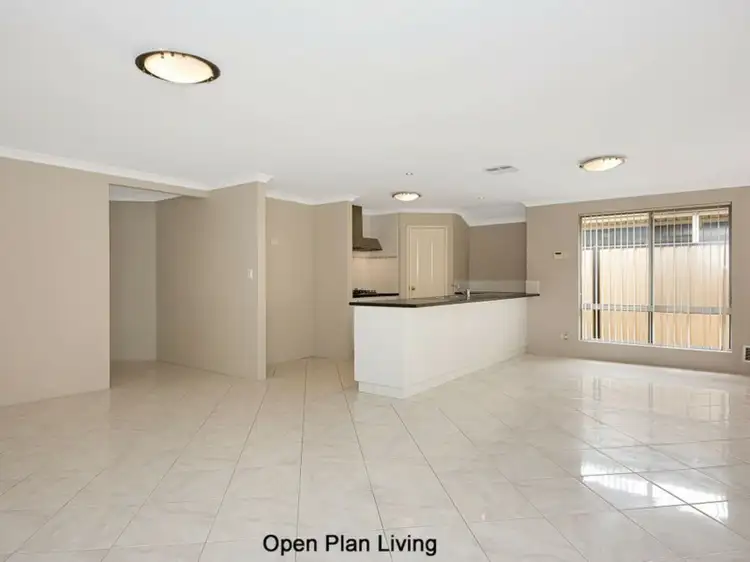 Seventh view of Homely house listing, 6 Strowan Pass, Carramar WA 6031