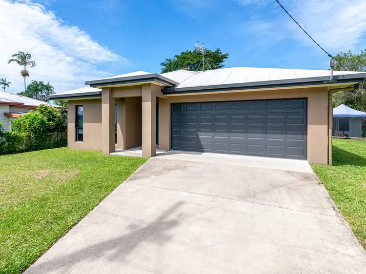 8 Pringle Street, Mossman QLD 4873