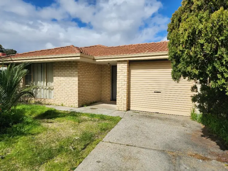 17b Sarre Place, Marangaroo WA 6064