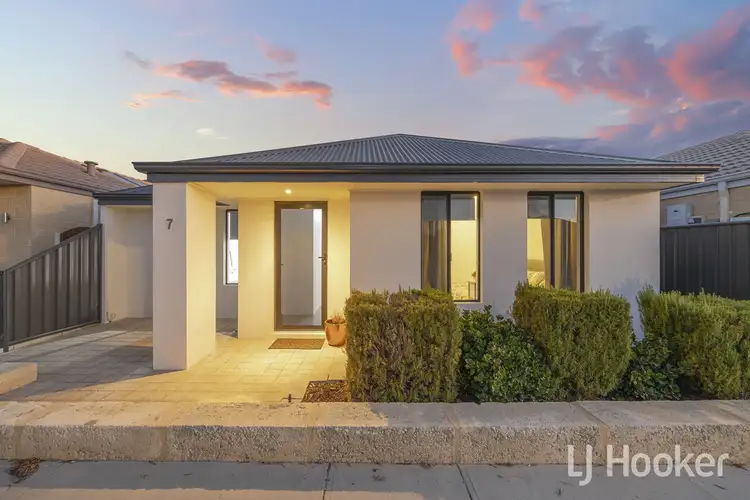 7 Dunk Street, Yanchep WA 6035
