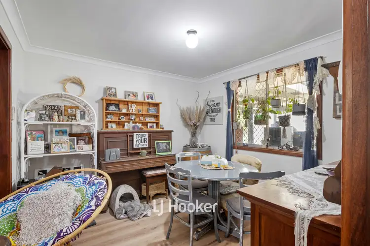 Fifth view of Homely house listing, 4 Bolton Way, Collie WA 6225