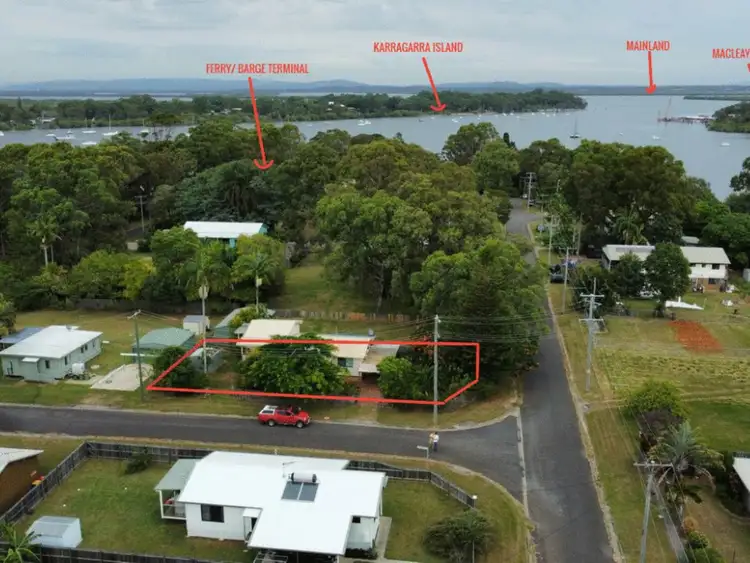 28 CREST HAVEN, Lamb Island QLD 4184