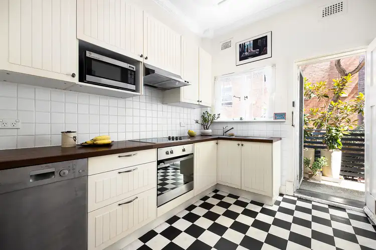 Fifth view of Homely apartment listing, 3/30 Francis Street, Bondi Beach NSW 2026