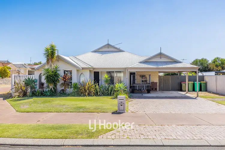16 Meredith Way, Usher WA 6230