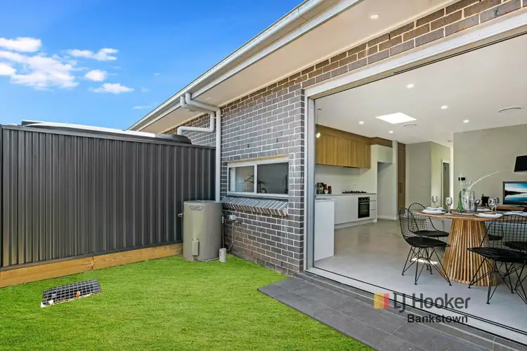 Seventh view of Homely townhouse listing, 3/6 Kalimna street, Moorebank NSW 2170