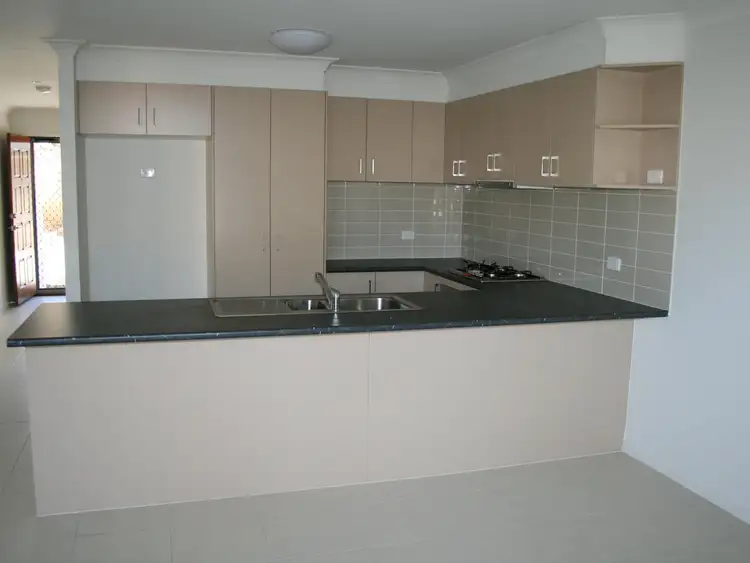 Fifth view of Homely unit listing, 2/208 Wood Street, Warwick QLD 4370