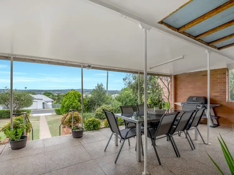 6 Donald Street, Warwick QLD 4370