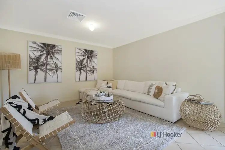 Fifth view of Homely house listing, 8 Swindon Close, Lake Haven NSW 2263