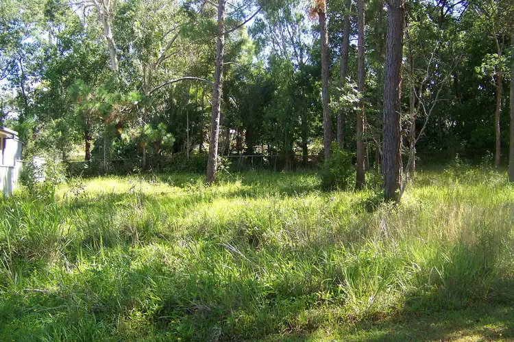 15 PAULA pde, Lamb Island QLD 4184
