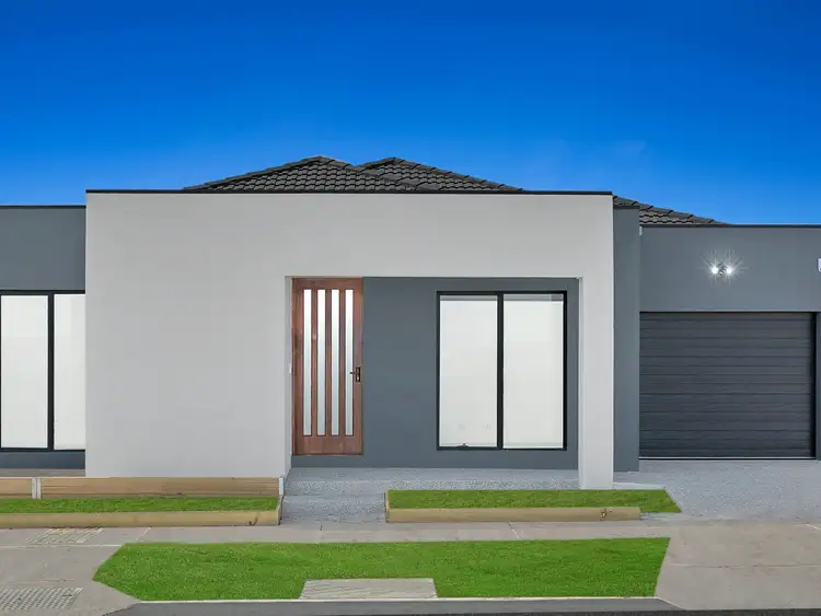 11 Hutch Ave, Donnybrook VIC 3064