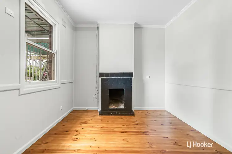 4 Loftis Road, Elizabeth Downs SA 5113