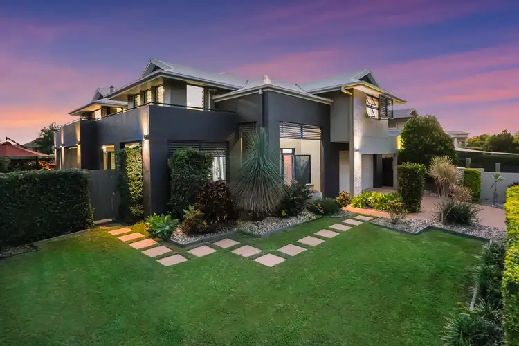 8 Samuel Place, Sinnamon Park QLD 4073
