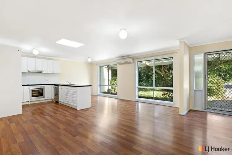 Fifth view of Homely apartment listing, 2/9 Ferry Place, Gordon ACT 2906