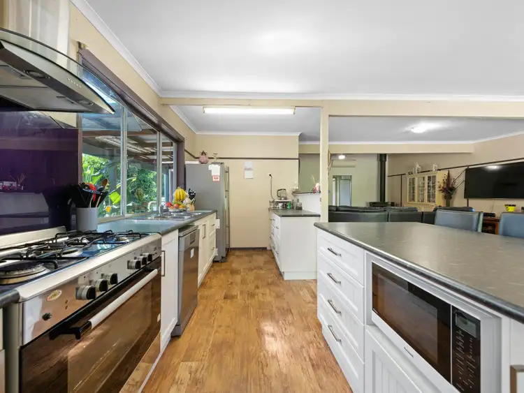 Fifth view of Homely house listing, 12 Gibbs Place, Bairnsdale VIC 3875