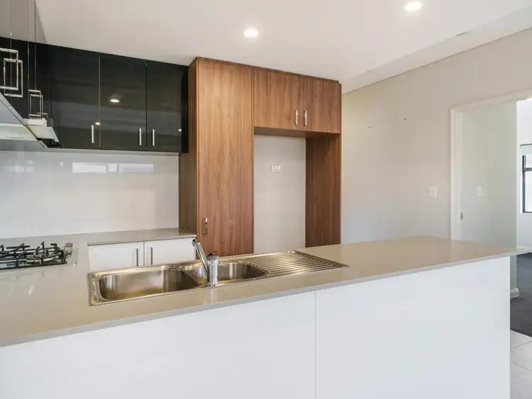 Seventh view of Homely apartment listing, 6/389 Daly Street, Cloverdale WA 6105