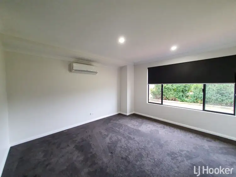 Sixth view of Homely house listing, 4 MacArthur Court, Australind WA 6233