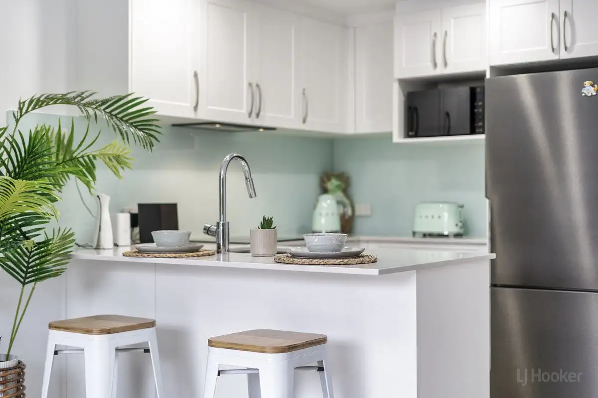 Main view of Homely unit listing, 8/425 Pine Ridge Road, Runaway Bay QLD 4216