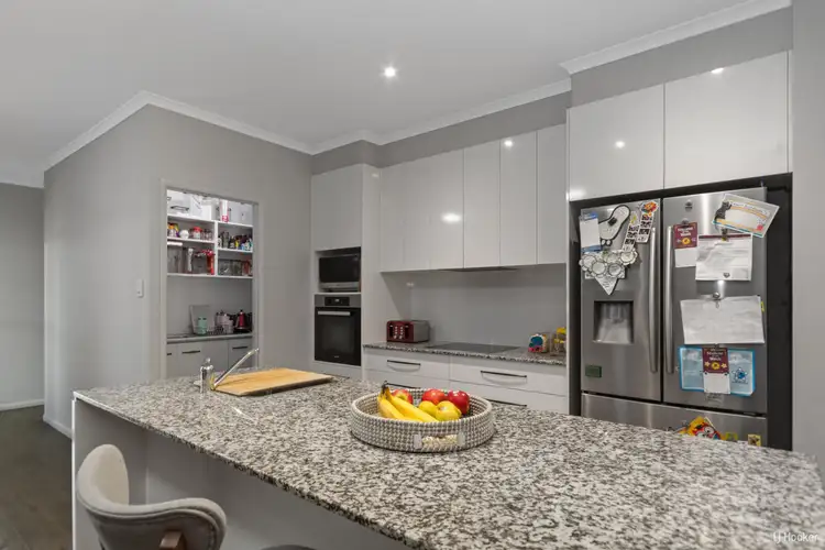 Second view of Homely house listing, 8 Parsonia Drive, Rasmussen QLD 4815