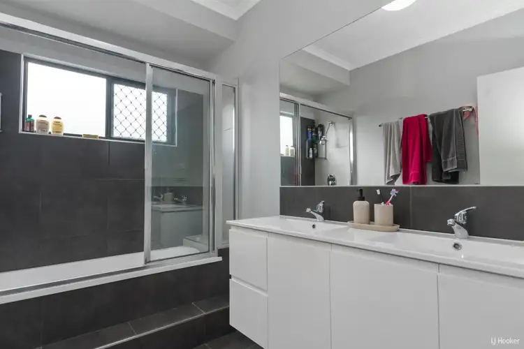Fifth view of Homely house listing, 8 Parsonia Drive, Rasmussen QLD 4815