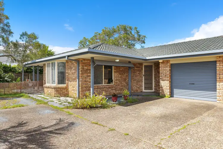 Second view of Homely house listing, 2/85 Andrew Avenue, Pottsville NSW 2489