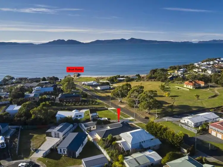 Fourth view of Homely house listing, 35 Gordon Street, Swansea TAS 7190