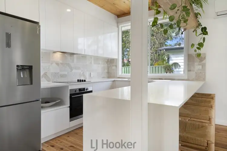 Fifth view of Homely house listing, 4 Barry Avenue, Toronto NSW 2283