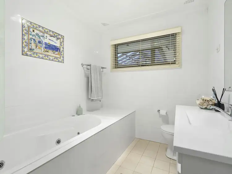 Sixth view of Homely house listing, 8 Springvale Avenue, Frenchs Forest NSW 2086