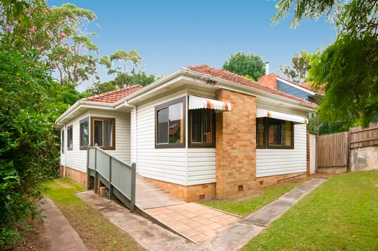 42 Clontarf Street, Seaforth NSW 2092