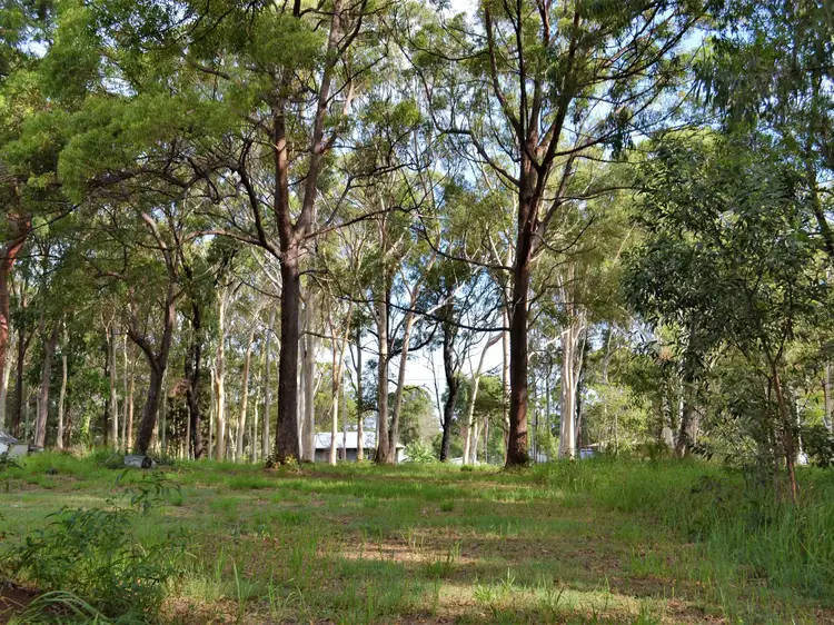 20 Noon Muckle Street, Macleay Island QLD 4184