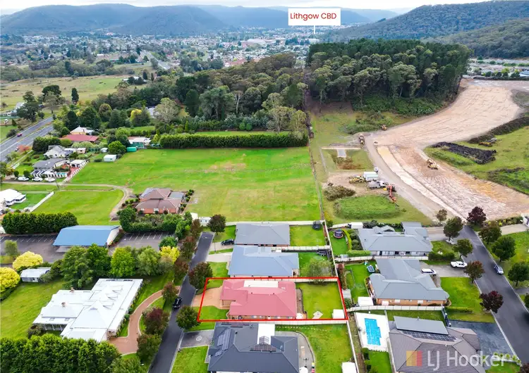 Fourth view of Homely house listing, 4 Fairview Drive, Lithgow NSW 2790