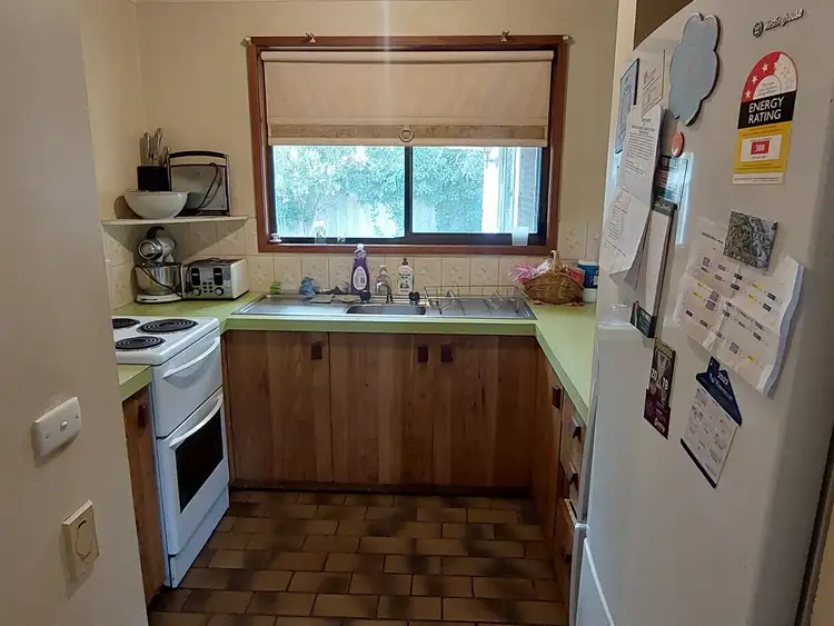 Second view of Homely house listing, 11 Arco Court, Bairnsdale VIC 3875