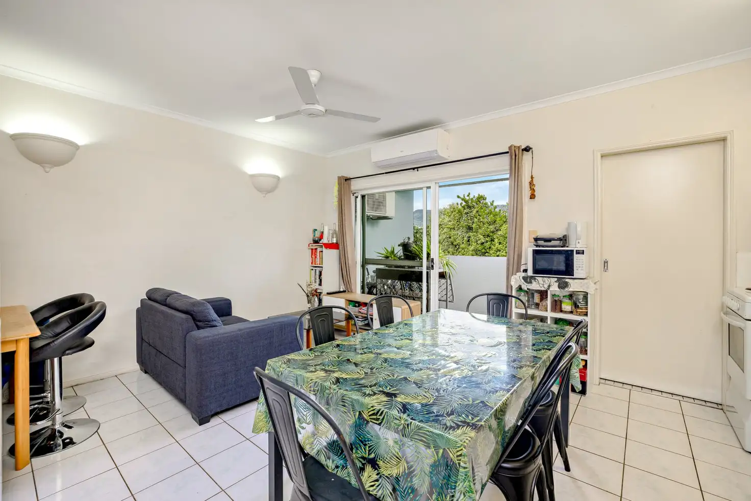 Main view of Homely unit listing, 25/1 Chester Court, Manunda QLD 4870