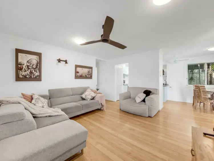 Second view of Homely house listing, 5 Delaney Court, Tannum Sands QLD 4680