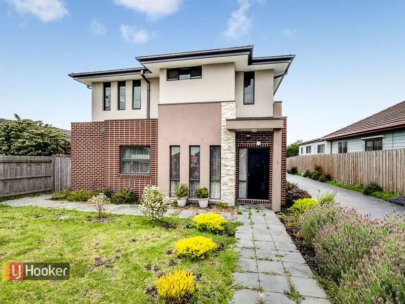 Main view of Homely townhouse listing, 1/31 Moncur avenue, Springvale VIC 3171