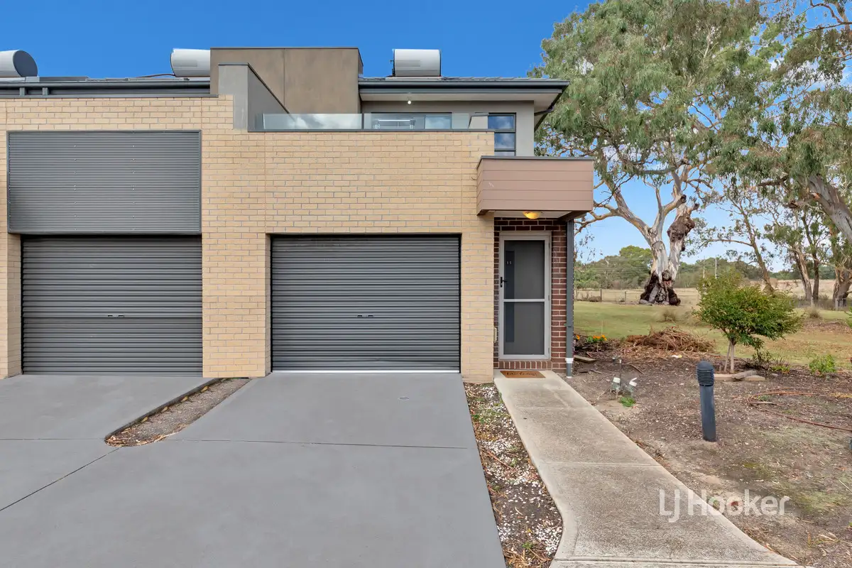 Main view of Homely house listing, 15 Burssi Circuit, Doreen VIC 3754