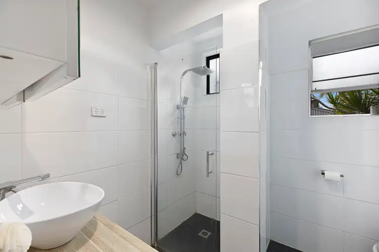 Fourth view of Homely unit listing, 4/40 Havenview Road, Terrigal NSW 2260