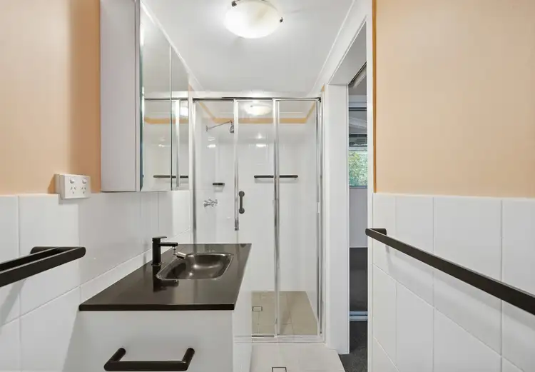 Sixth view of Homely unit listing, 5/15 Eskgrove Street, East Brisbane QLD 4169