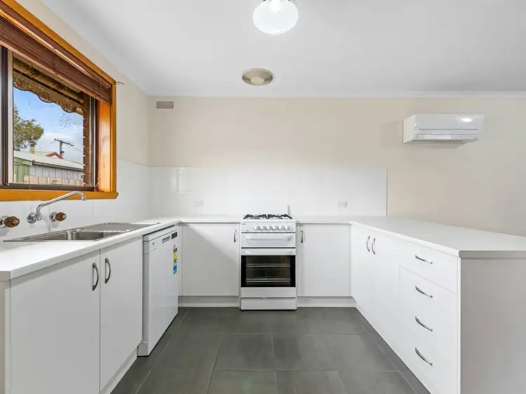 Second view of Homely unit listing, Unit 5/1-7 Jefferson Street, Bairnsdale VIC 3875