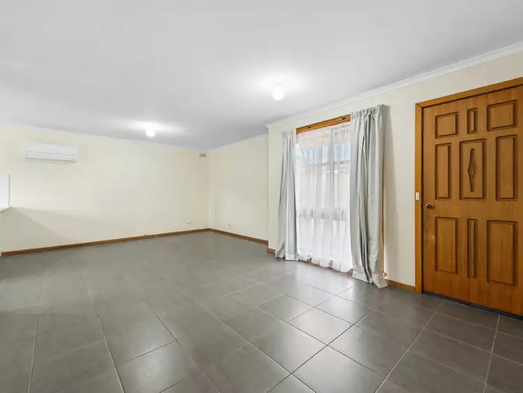 Sixth view of Homely unit listing, Unit 5/1-7 Jefferson Street, Bairnsdale VIC 3875