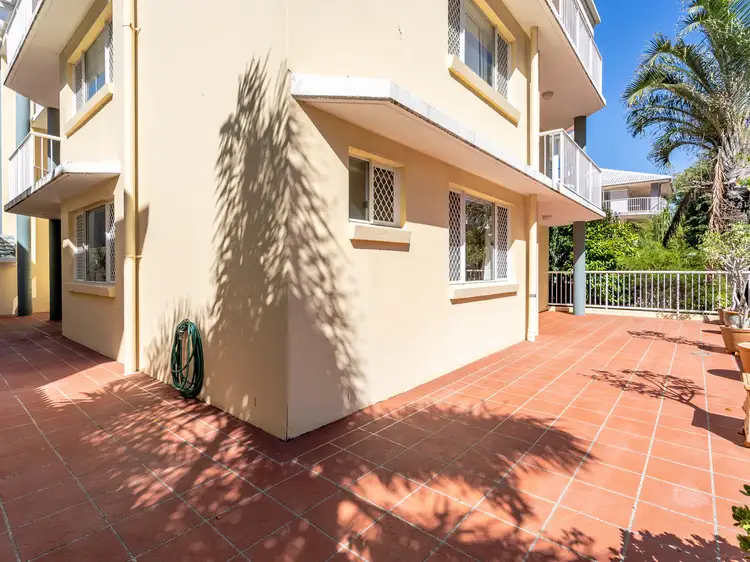 Third view of Homely apartment listing, 2/35 Sunbrite Avenue, Mermaid Beach QLD 4218