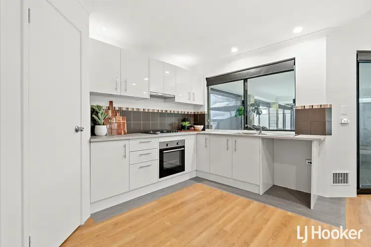 Seventh view of Homely house listing, 6 Radiata Promenade, Aubin Grove WA 6164