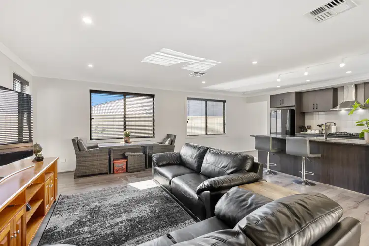 Second view of Homely house listing, 20 Kings Court, Hackham SA 5163