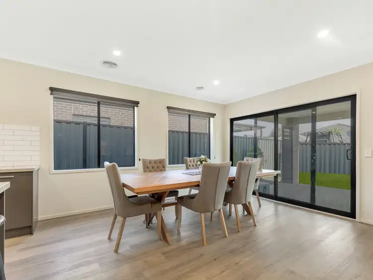 Sixth view of Homely house listing, 19 Black Range Avenue, Craigieburn VIC 3064